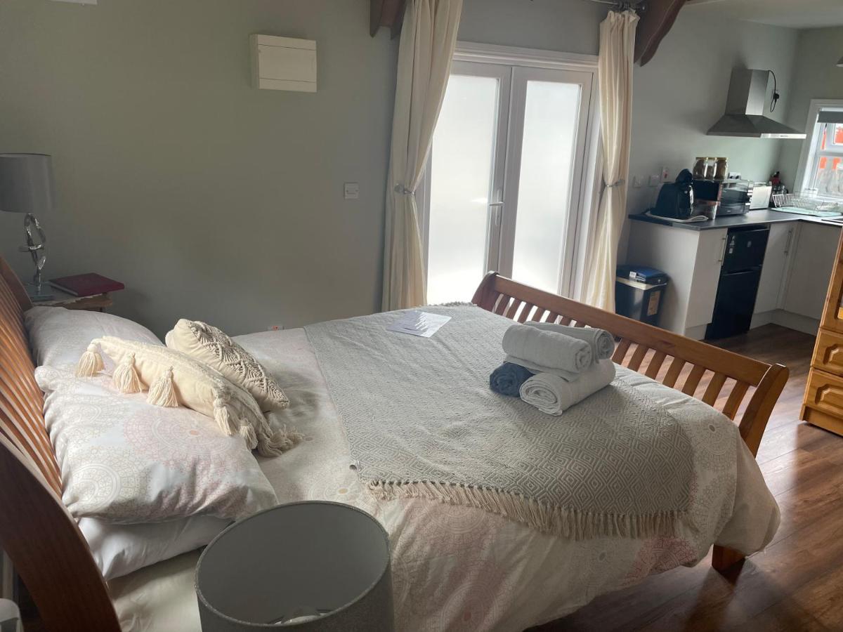 캐셜 Kingstown House B&B 외부 사진